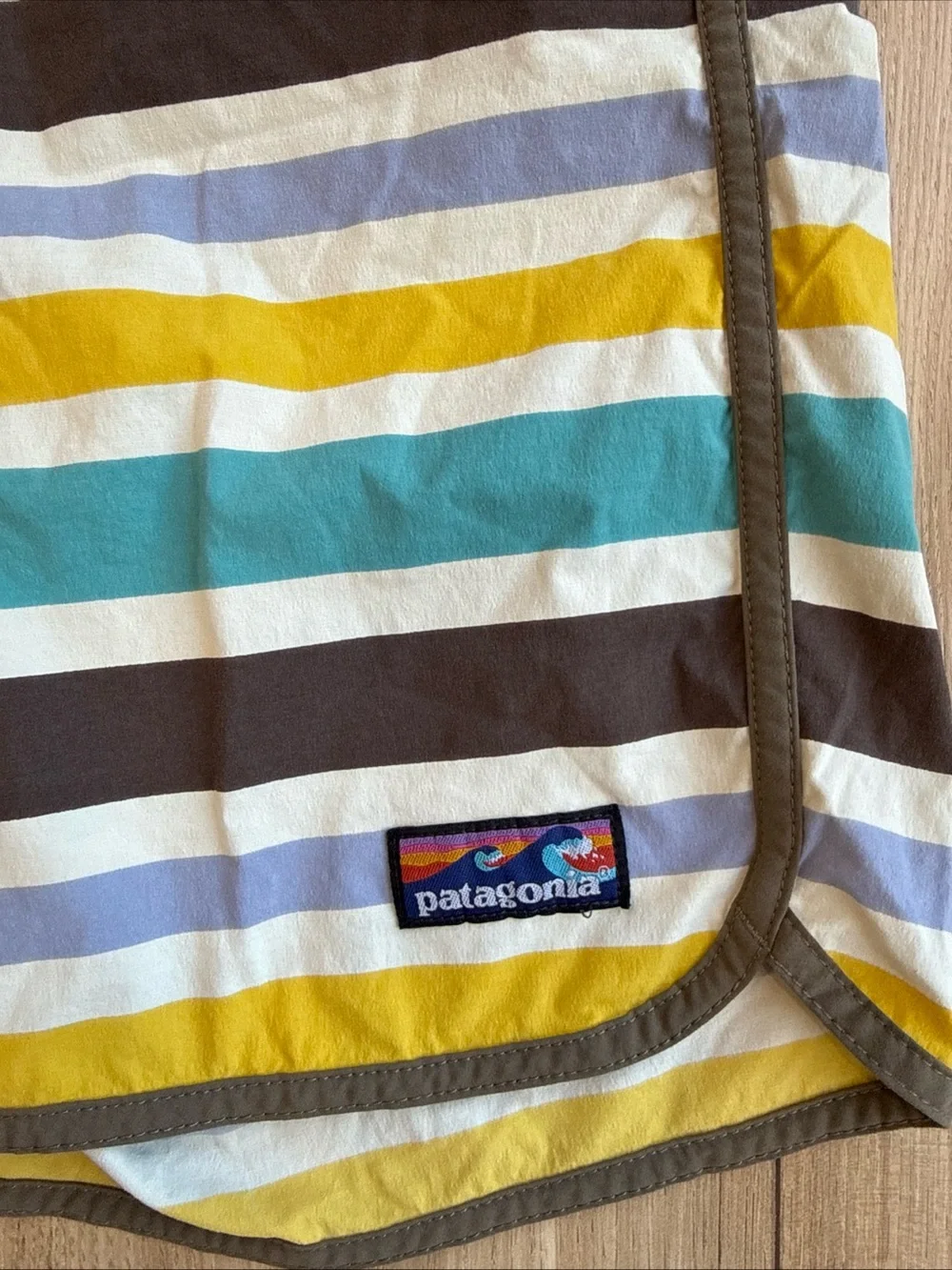 Patagonia Mens Swim Trunks Size 34 Multi Stripe Board Shorts Retro Stretch 7in